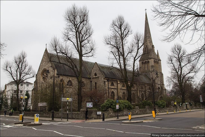 Walking in London in spring Walking in London in spring