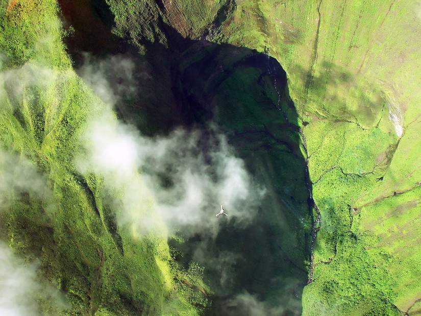 Wall of Tears: Honokohau Falls in Hawaii