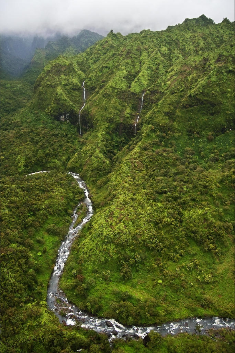 Wall of Tears: Honokohau Falls in Hawaii