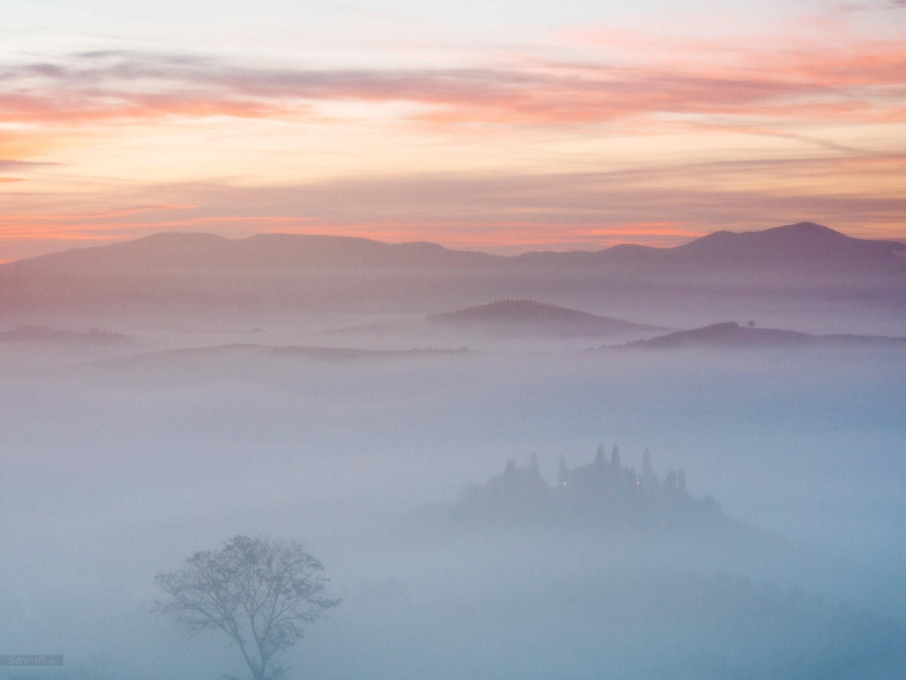 Warm autumn in Tuscany Warm autumn in Tuscany