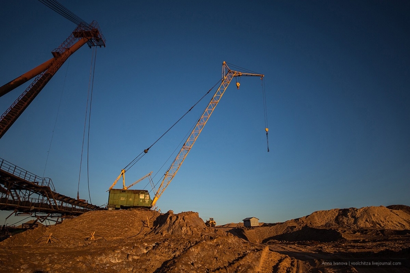 Waste heaps. Soligorsk mountains. Space landscapes of Belarus Waste heaps. Soligorsk mountains. Space landscapes of Belarus