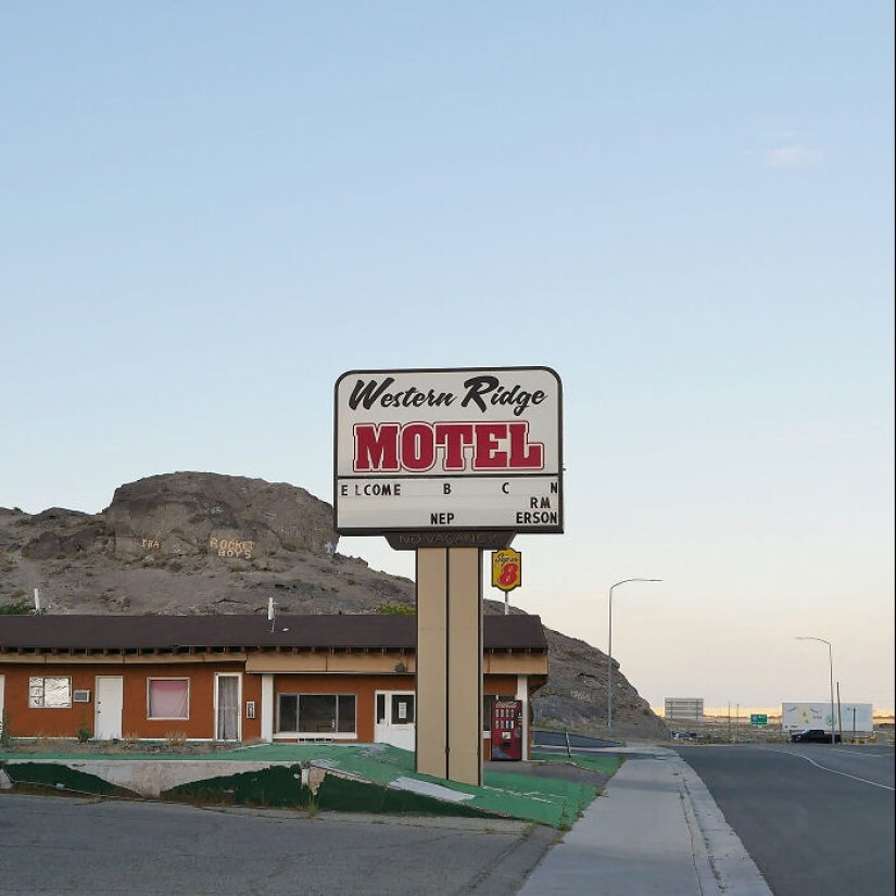 We Present To You A Solo Exhibition “Urban Sprawl – Emptiness” By Emmanuel Monzon