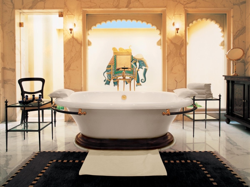 Welcome to India&#39;s most luxurious hotel
