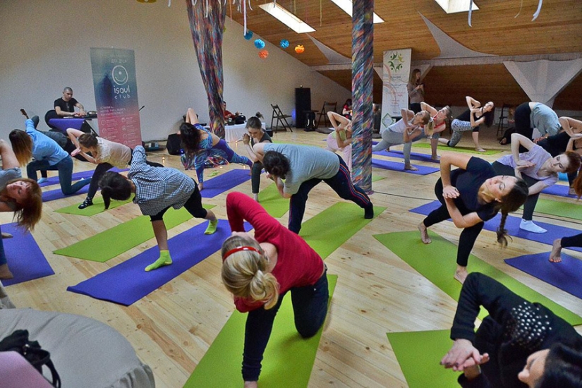 What are the girls ready for on March 8? What are the girls ready for on March 8?