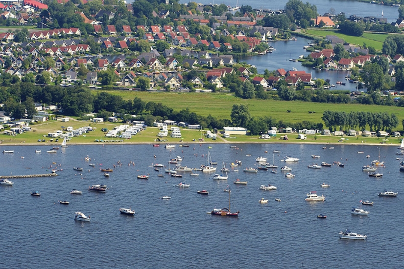 What beach Holland looks like from a bird&#39;s eye view