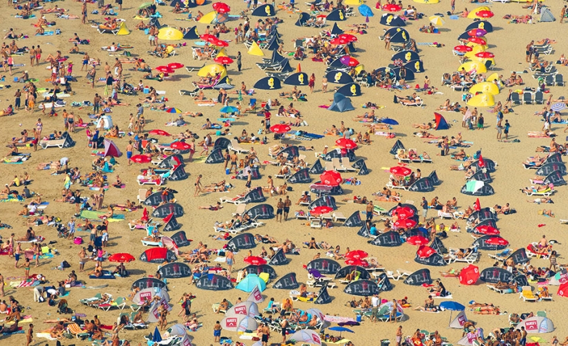 What beach Holland looks like from a bird&#39;s eye view