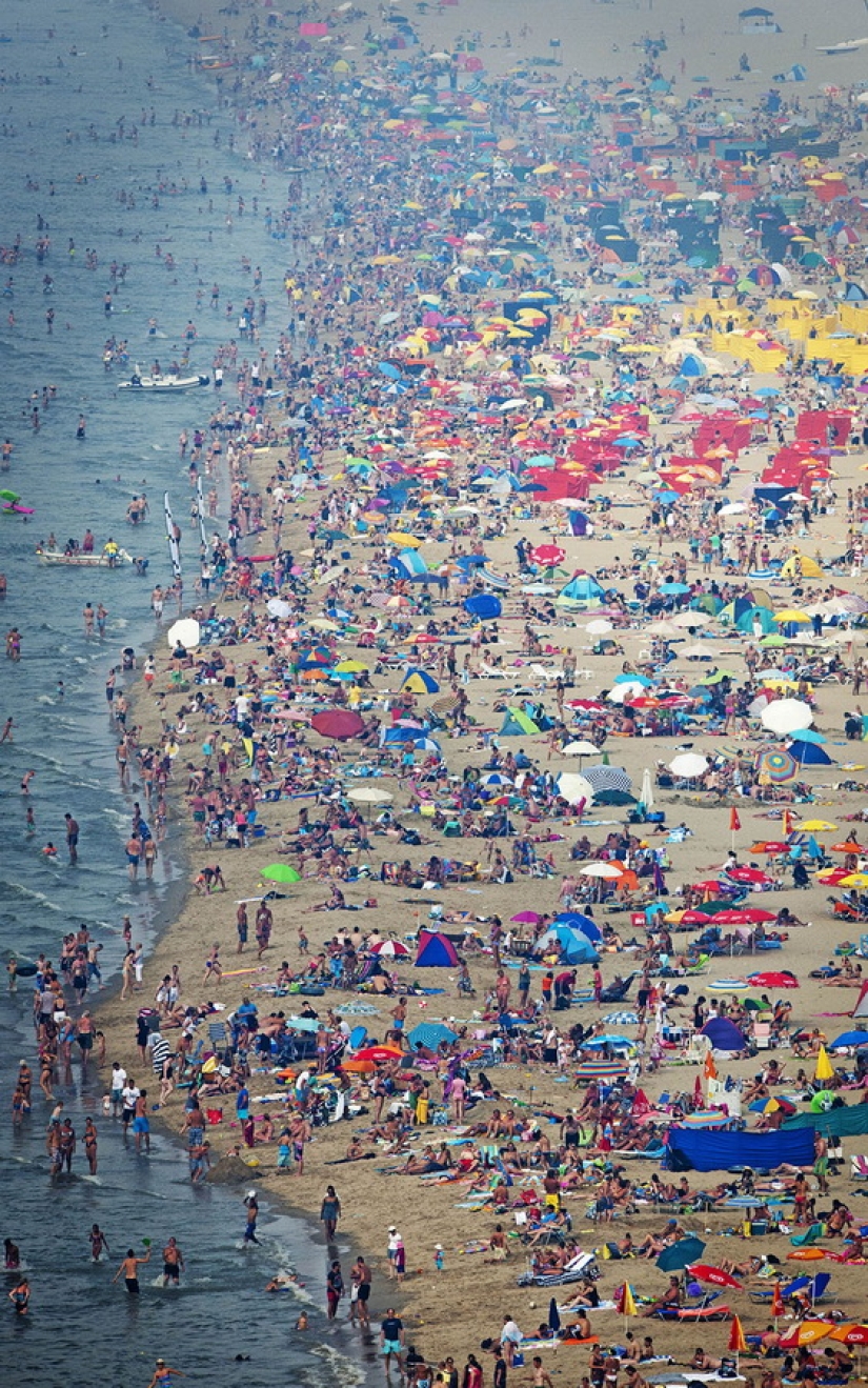 What beach Holland looks like from a bird&#39;s eye view