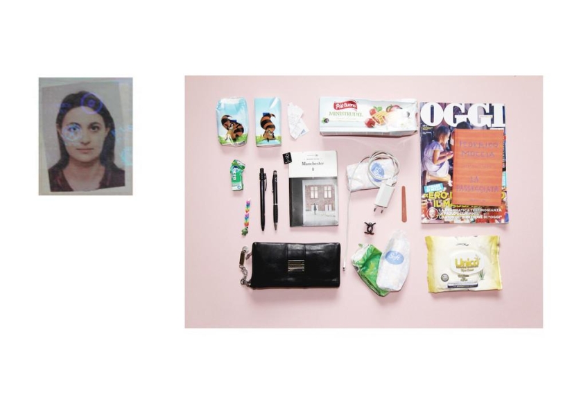 What do British women carry in their handbags