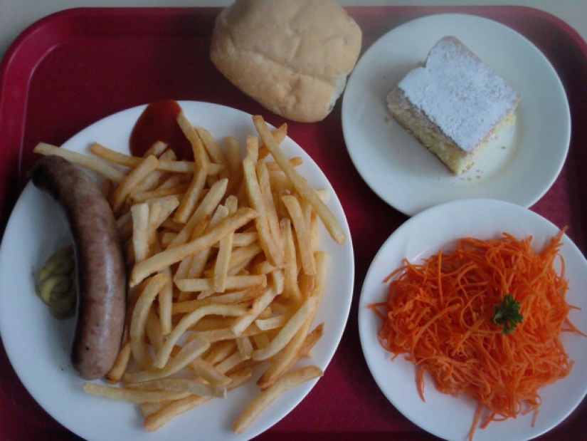 What do school lunches look like in different countries of the world