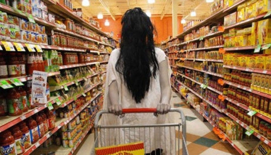 What does Samara Morgan do when she's not killing people? What does Samara Morgan do when she's not killing people?