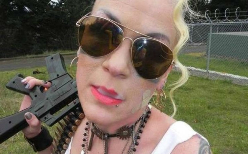 What does the granddaughter of Joseph Stalin look like now and why is she sad