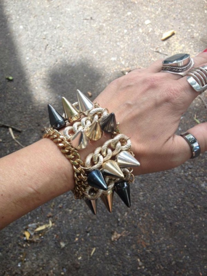 What does the granddaughter of Joseph Stalin look like now and why is she sad