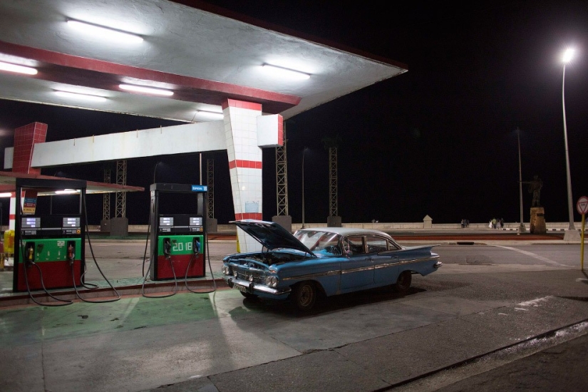 What gas stations look like around the world