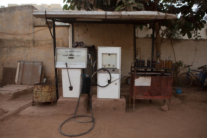 What gas stations look like around the world