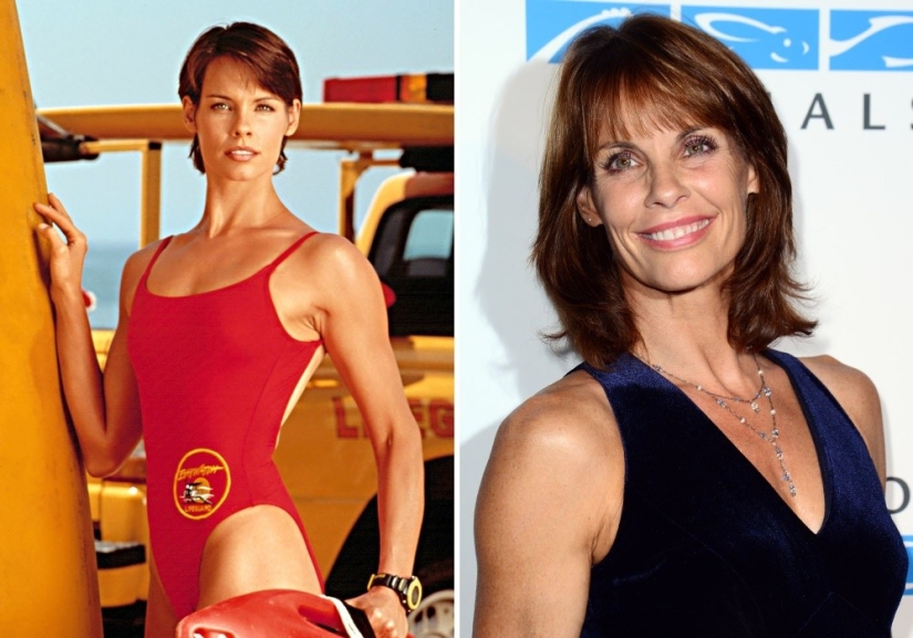 What the characters of the TV series &quot;Baywatch&quot; look like 27 years later