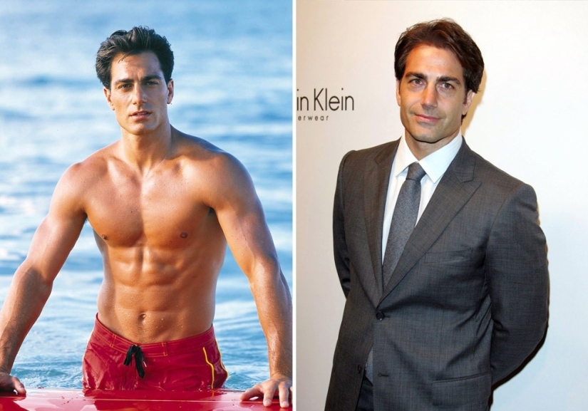 What the characters of the TV series &quot;Baywatch&quot; look like 27 years later