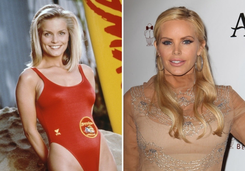 What the characters of the TV series &quot;Baywatch&quot; look like 27 years later