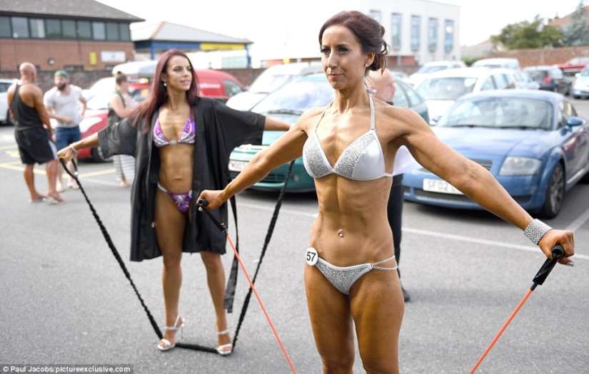 What's going on behind the scenes of the bodybuilding championship