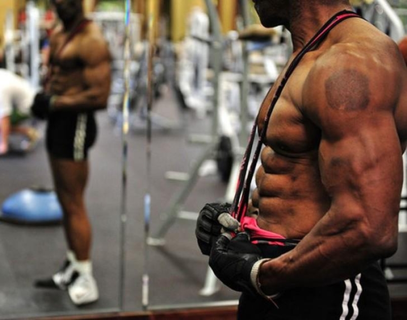 When there is no time to grow old - bodybuilder Sam Bryant When there is no time to grow old - bodybuilder Sam Bryant
