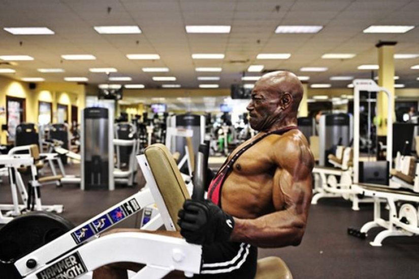 When there is no time to grow old - bodybuilder Sam Bryant When there is no time to grow old - bodybuilder Sam Bryant