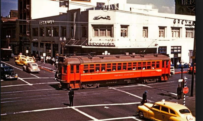 While the USSR was at war with the fascists: color photos of peaceful Los Angeles during World War II and after