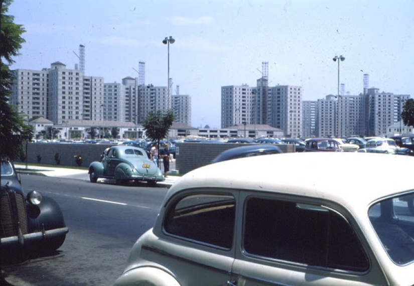 While the USSR was at war with the fascists: color photos of peaceful Los Angeles during World War II and after