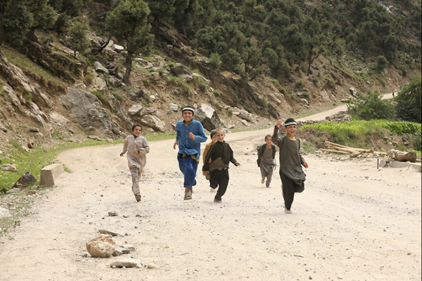While Traveling In Afghanistan, I Saw This Country In A Different Light; Here Are 15 Photographs I Took