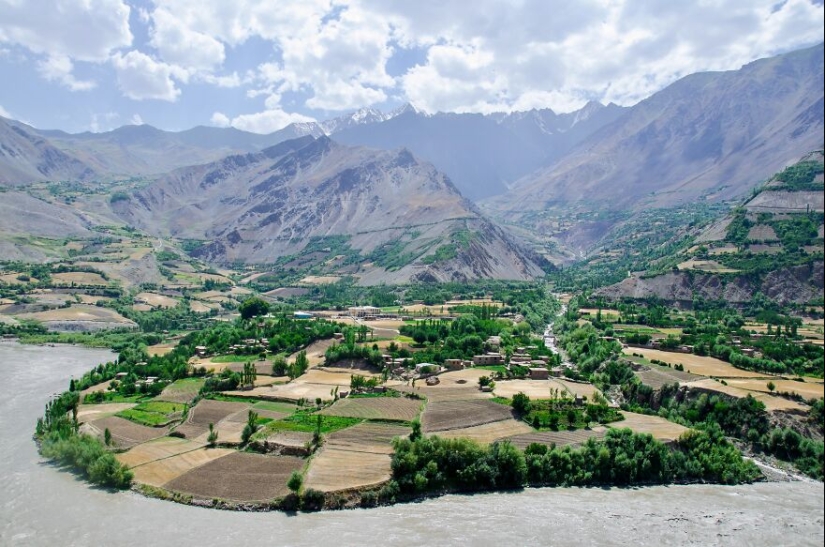 While Traveling In Afghanistan, I Saw This Country In A Different Light; Here Are 15 Photographs I Took