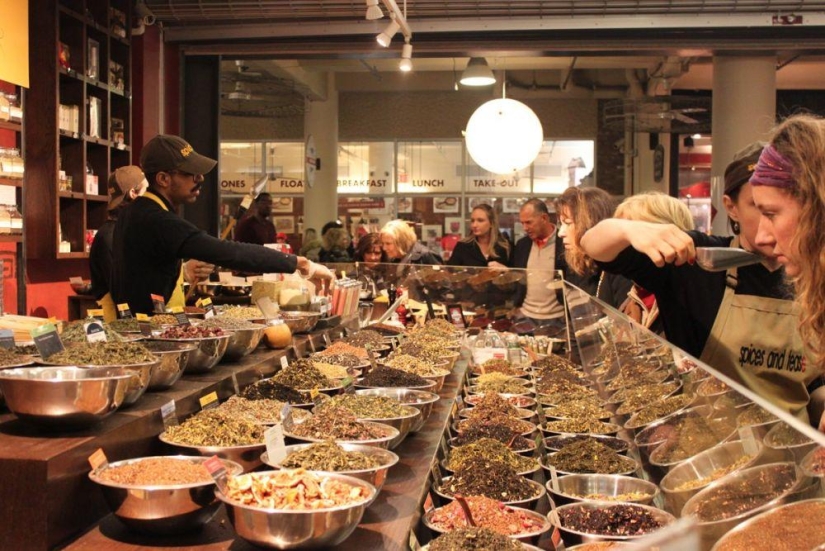 Who does not work, he eats