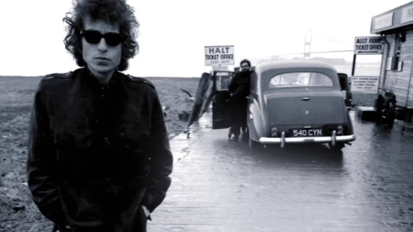 Who is Bob Dylan and why was he given the Nobel Prize