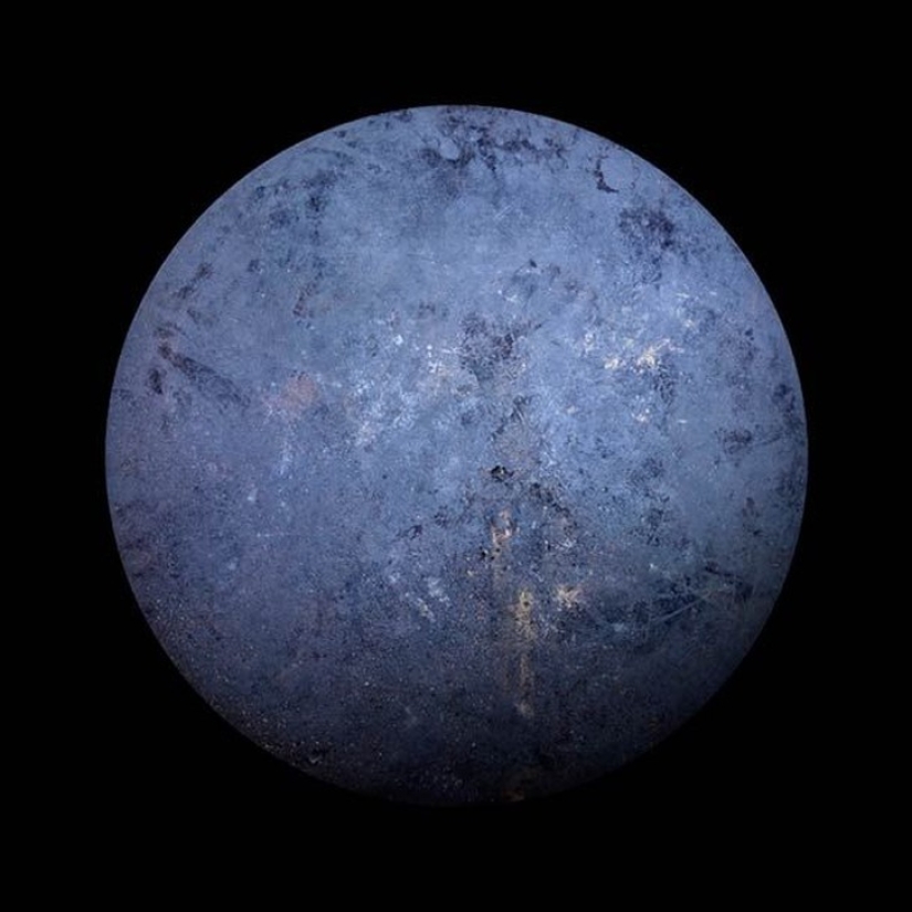 Why is the bottom of the pan worse than the planet?