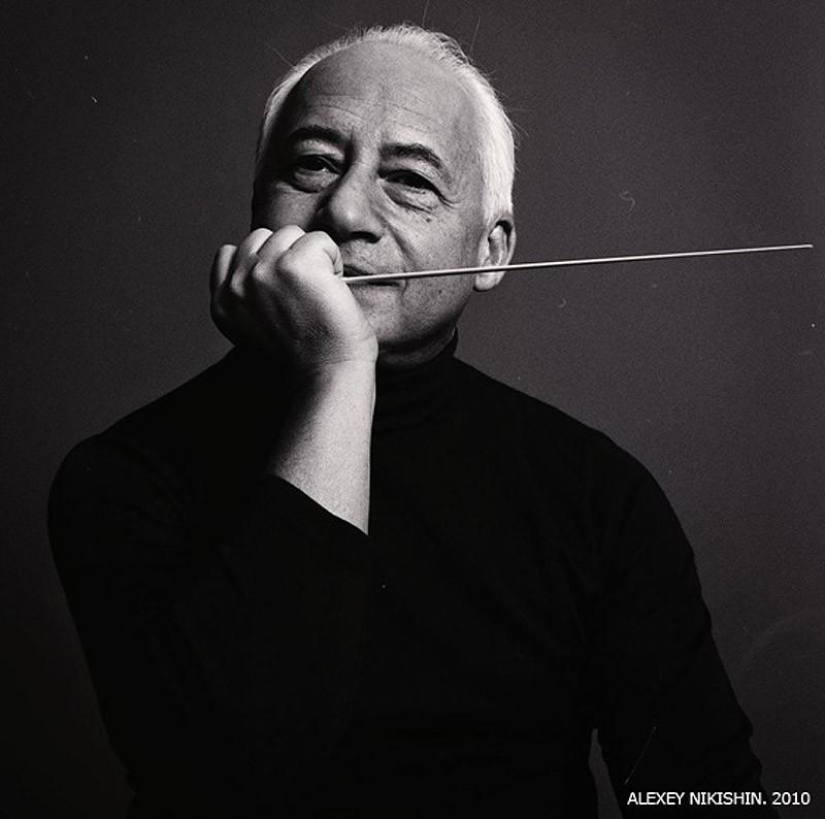 Without masks - touching portraits of Russian stars Without masks - touching portraits of Russian stars