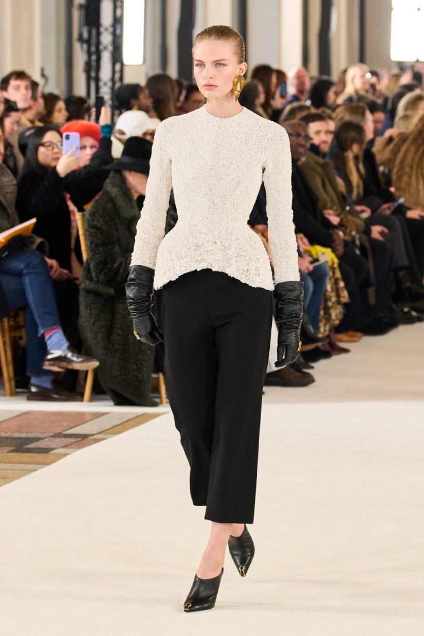 Wolves, lions and snow leopards: how did the Schiaparelli couture show go and why the brand is on the verge of a scandal