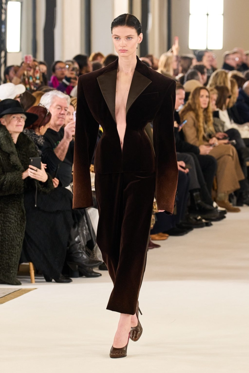 Wolves, lions and snow leopards: how did the Schiaparelli couture show go and why the brand is on the verge of a scandal