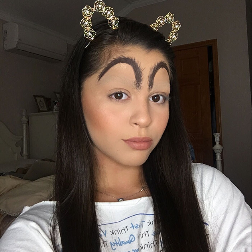 Woman Trolls Weird Eyebrow Trends With McDonald’s Brows And The Internet Is Applauding Her
