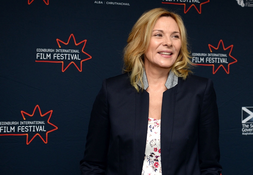 Women who are happy, successful and childless at the same time Women who are happy, successful and childless at the same time