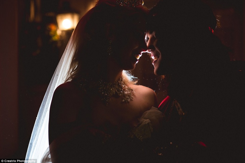 Y la muerte no se separará: una pareja obsesionada con los vampiros organizó una boda por 120 mil dólares