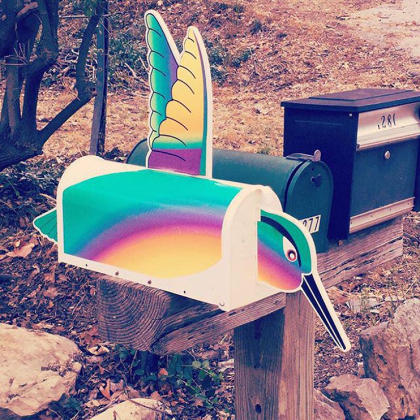 You have a letter: unusual, strange and funny mailboxes