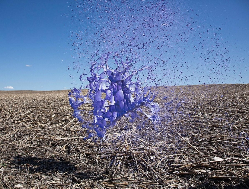You&#39;ll Never See It Live: Flying Paint Sculptures