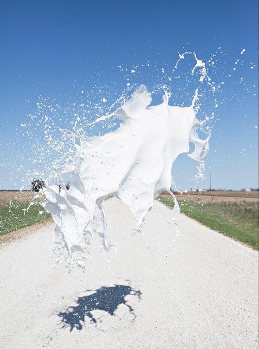 You&#39;ll Never See It Live: Flying Paint Sculptures