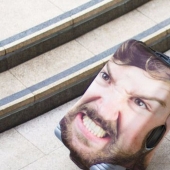 "You'll recognize him out of a thousand": how to make your suitcase unique