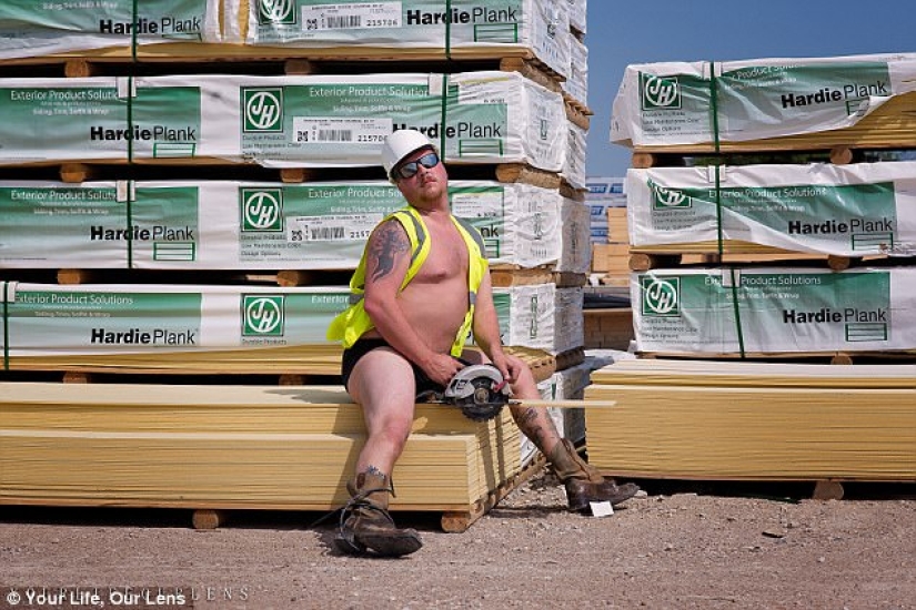 Your best gift is me! The Texan starred in a seductive photoshoot for his wife