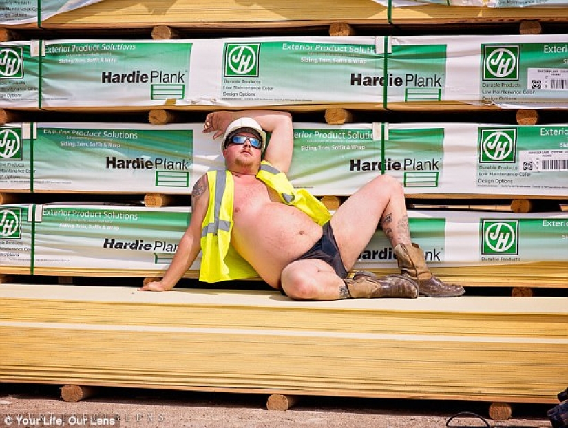 Your best gift is me! The Texan starred in a seductive photoshoot for his wife