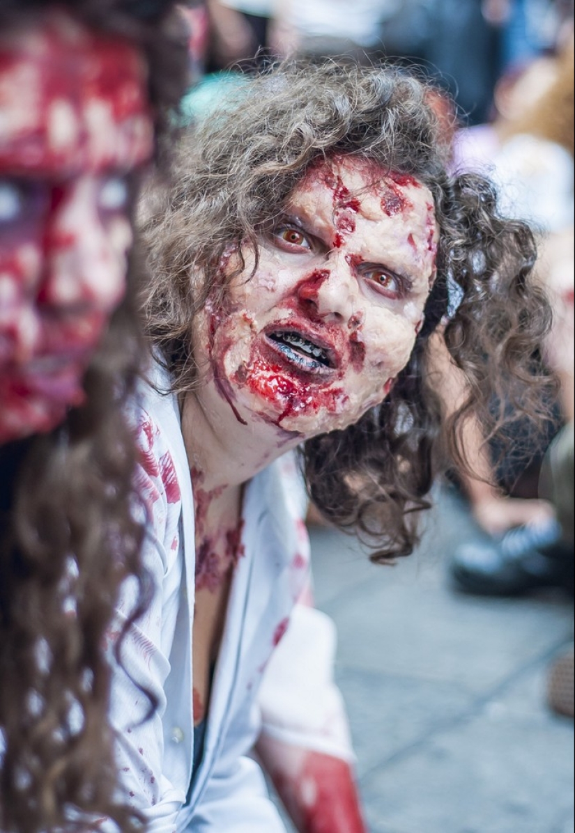 Zombie mob 2014 en Turín
