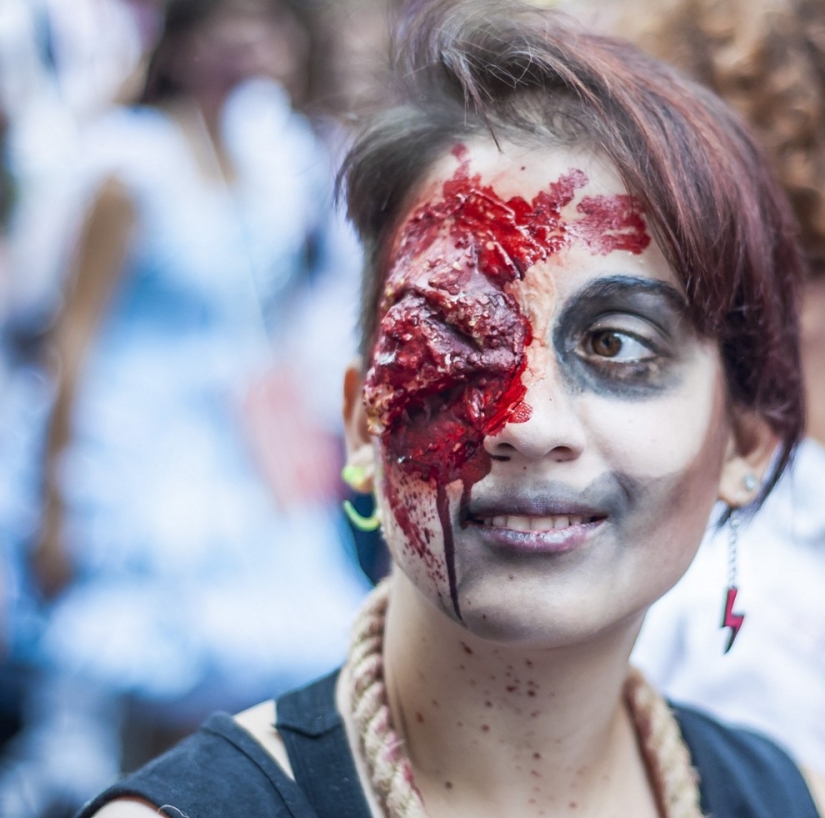 Zombie mob 2014 en Turín