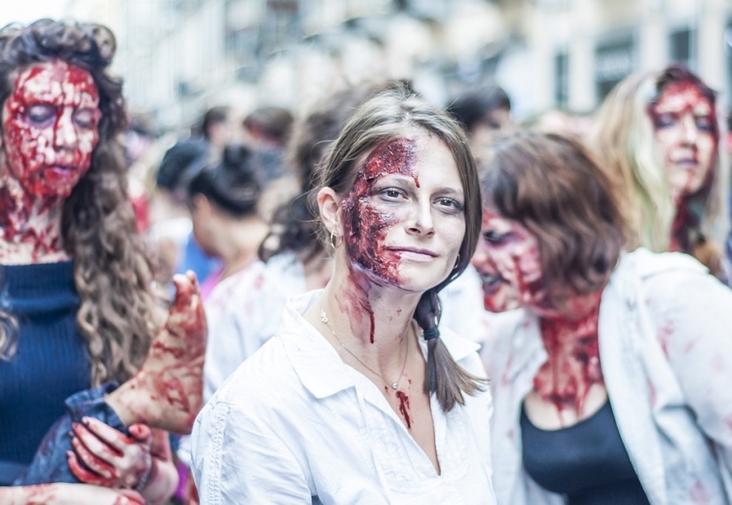 Zombie mob 2014 en Turín