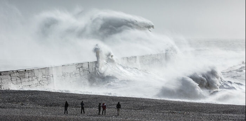 10 Awe-Inspiring Photos That Showcase The Majesty Of Ocean Waves By Rachael Talibart 10 Awe-Inspiring Photos That Showcase The Majesty Of Ocean Waves By Rachael Talibart