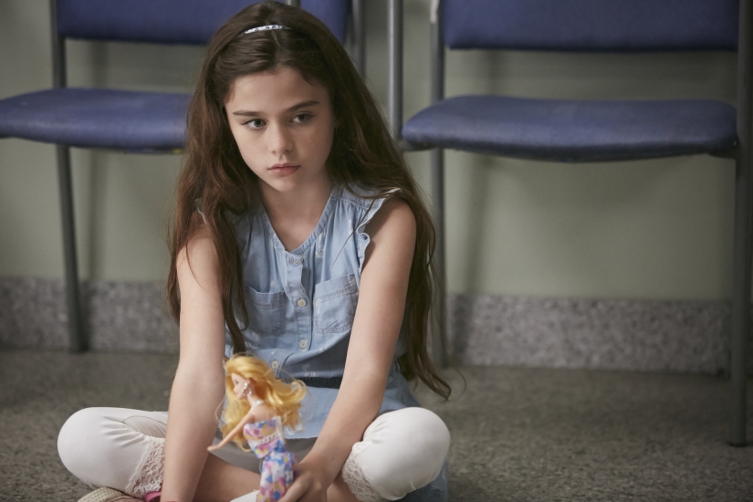 10 Best Bone-Chilling Thrillers to Stream on Netflix Right Now