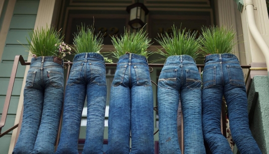 10 cool ideas — what to make out of old jeans 10 cool ideas — what to make out of old jeans