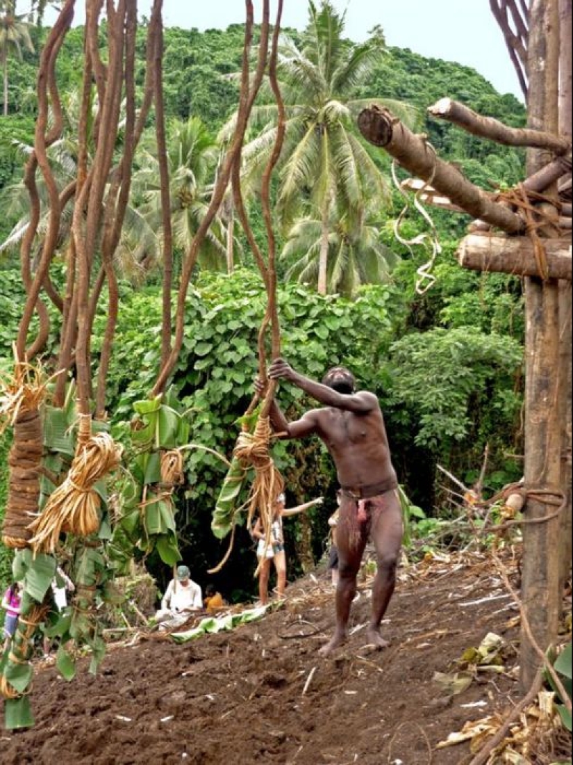 10 incredibly painful initiation rites, some of which are still practiced today 10 incredibly painful initiation rites, some of which are still practiced today